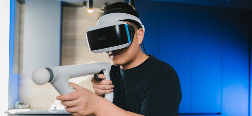 ReactJS and AR/VR: Exploring the Possibilities for Business Applications 